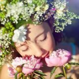 鲜花与你的清新女生头像