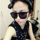 呆萌眼镜女生QQ头像 我这辈子都不要过情人节