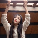 不由自主的爱上你 唯美忧伤的长发女生头像
