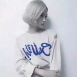 我从你的全世界路过 却好久也不能将你遗忘。
