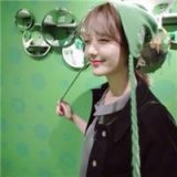 小妹疯疯颠颠光芒万丈 可爱女生头像