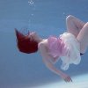 水下意境女生头像 这城市怎么都是你
