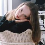 热情似火的意境欧美女生头像