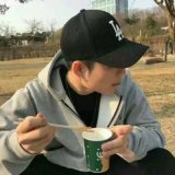 有些人也许不是最好 但就是谁也代替不了