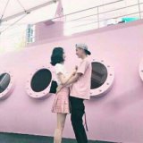 他真的很喜欢你 像珊瑚沉在海底