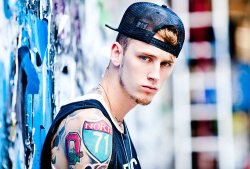 Machine Gun Kelly 霸气男生欧美图片