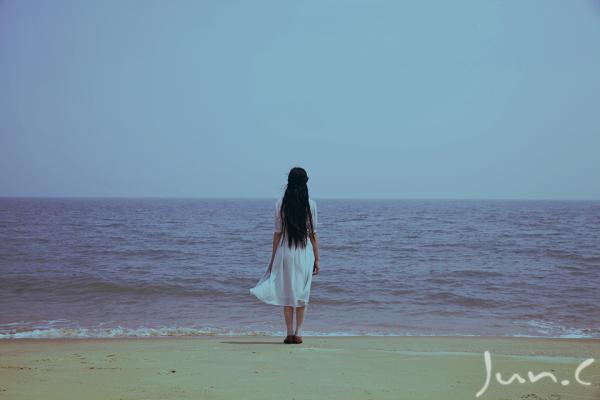 听海的声音 经典唯美女生图片