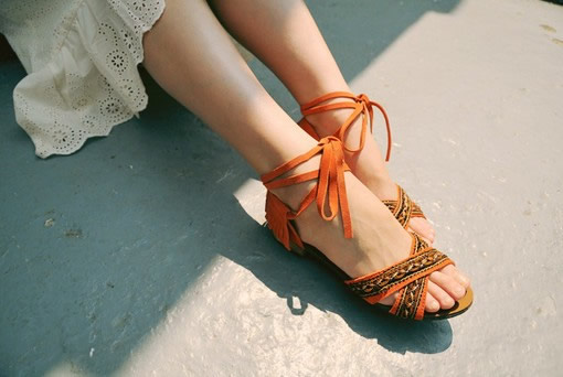 清新图-女人的漂亮鞋子图片：那年那夏那时分