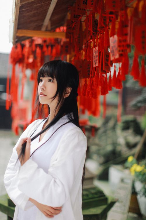 对你的笑永远不会变，永远只是在乎你