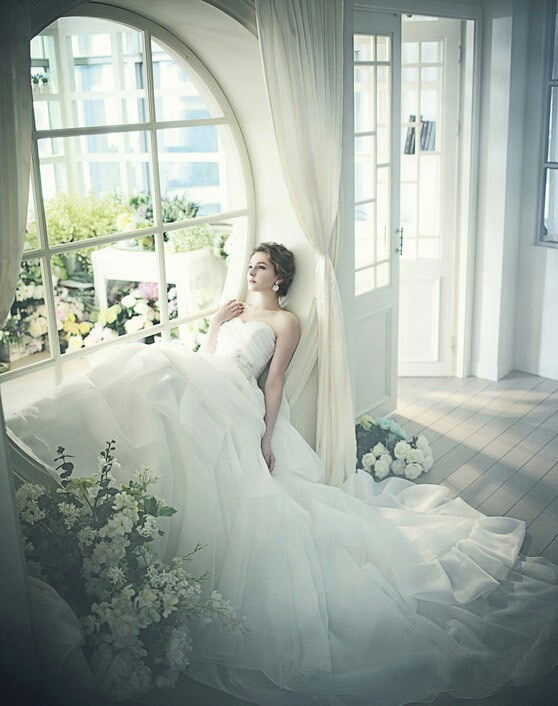 穿最美的婚纱 捧最美的花嫁最爱的人