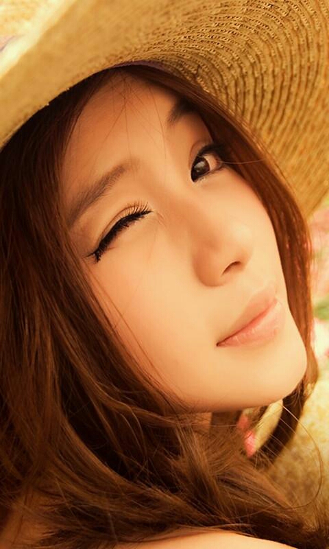 美女到您得利卡阿迪