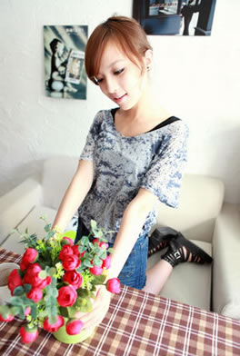 忘记微笑的唯美女图素材_含泪卸下有关你的回忆http://www.qqqqp.com/html/old8/shantu/