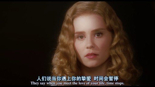 我成了不会哭的人回忆起曾经也再没了情绪.