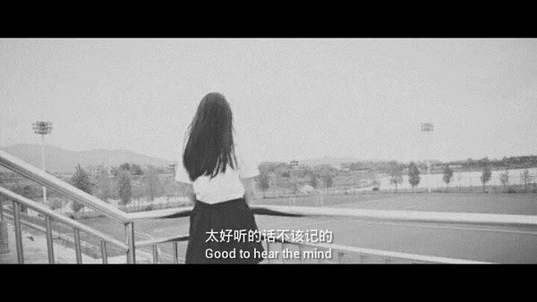 你也说过不离开我，可后来呢 伤感带字图片
